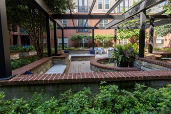 Beautifully landscaped courtyard ( click here for virtual tour)